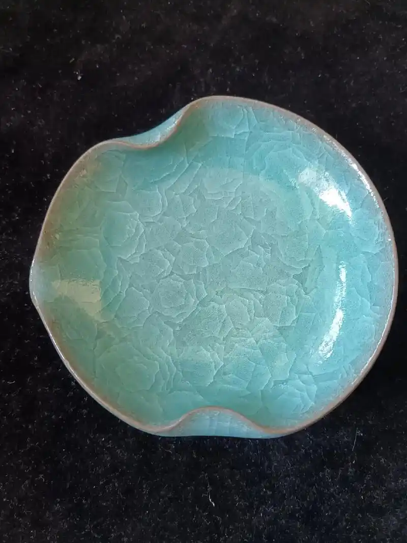 m日本瓷器,昭山窑/照山窑【照山(斉/齐木勳)】青瓷冰裂纹/ - 抖音