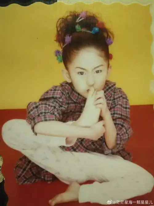 这么丑的童年照,第一张就笑岔气了哈哈哈哈哈哈_小时候