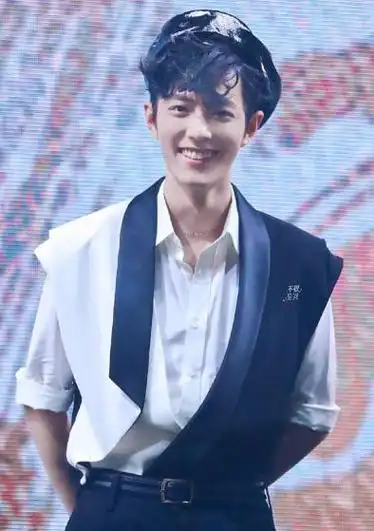 肖战笑颜分析上热搜,连笑容都被细究了,网友:演技内涵才最重要