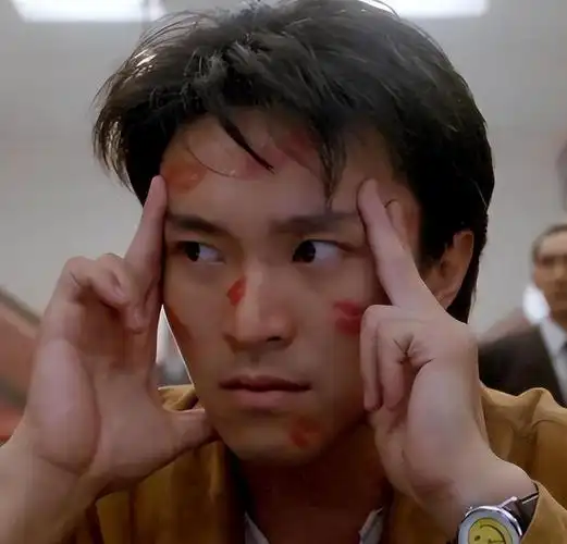 成龙老了,李连杰老了,周星驰也老了,而68的他看起来像30岁