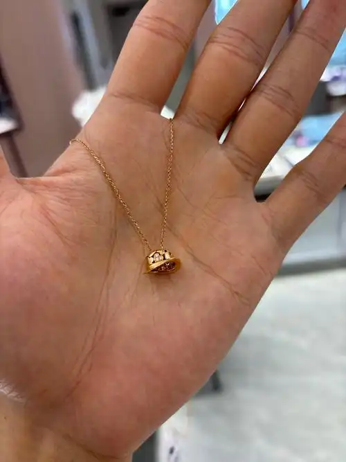 周生生18k金钻石挂坠项链,值得推荐!#今日新款推荐