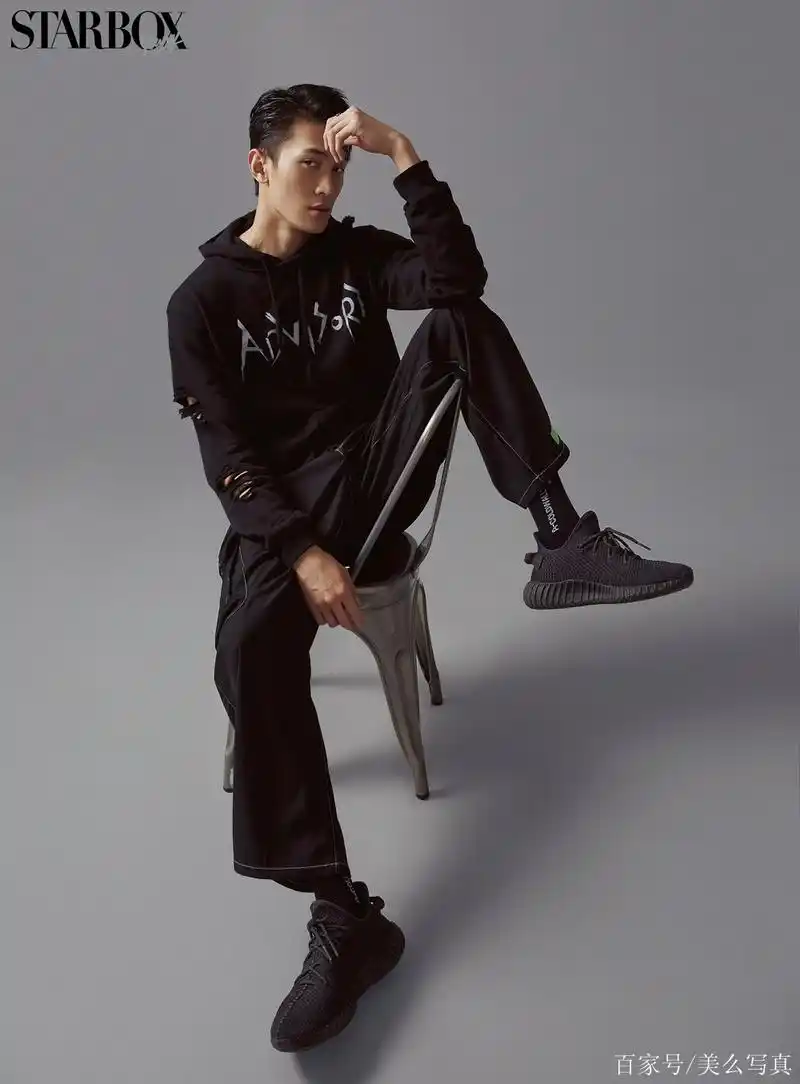 李向哲浪花光影大片写真图片