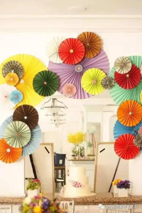 25款扇形手工卡纸环创,新学期幼儿园里的墙面装饰,教你如何一招致胜