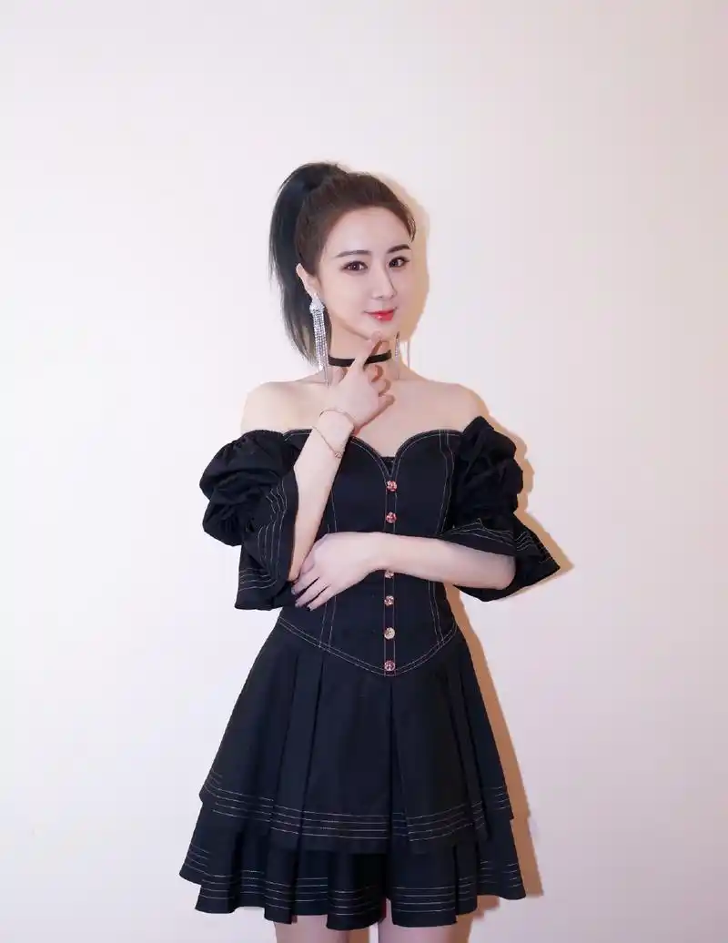 薇娅卸妆后颜值严重降低,网红都是"照骗"吗?网友:差距好大