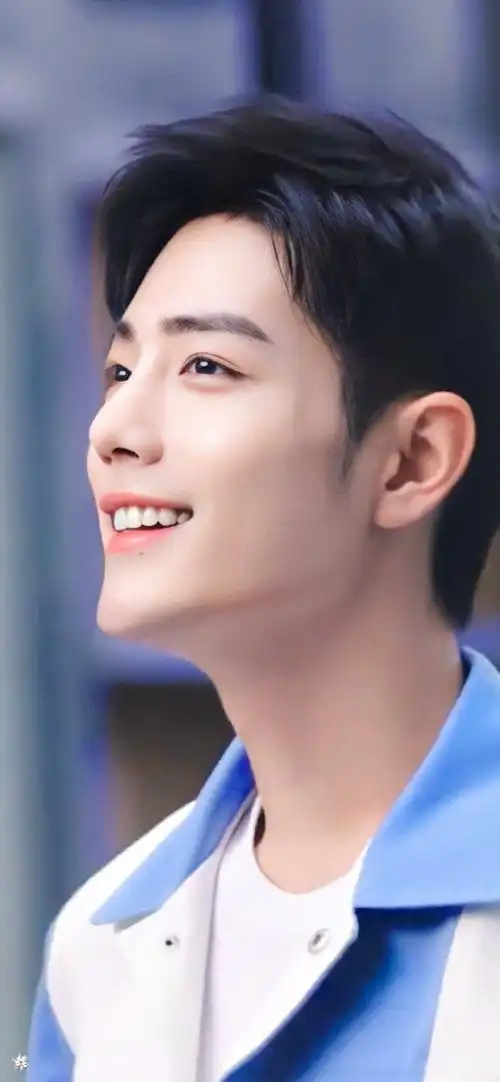 与其他无关,所以,战战要开心,愿意守护你最纯洁的笑容@x玖少年团肖战