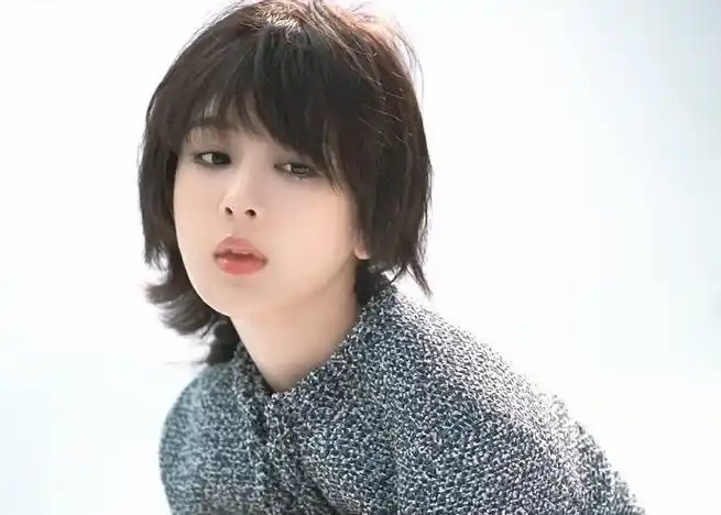 杨紫多面角色芭莎大片#我紫真的什么风格都能驾驭!短发也好好看!