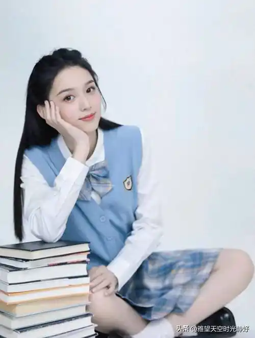 盘点内娱女明星校服造型合集 谁才是你心中认定的最美校花呢?