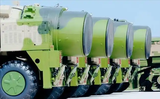 中国东风41洲际导弹,可携带10枚核弹头,打击范围覆盖全球!