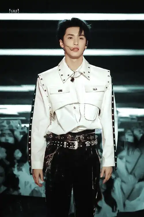 严浩翔 舞台风暴##今日星拍放送