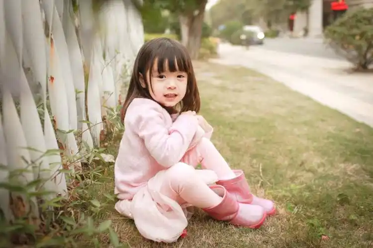 哈琳 萌娃 可爱 背景 壁纸 头像