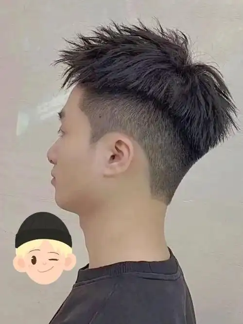 男生一定要尝试的发型立体碎盖清爽的立体碎盖简单打理#男士发型参考