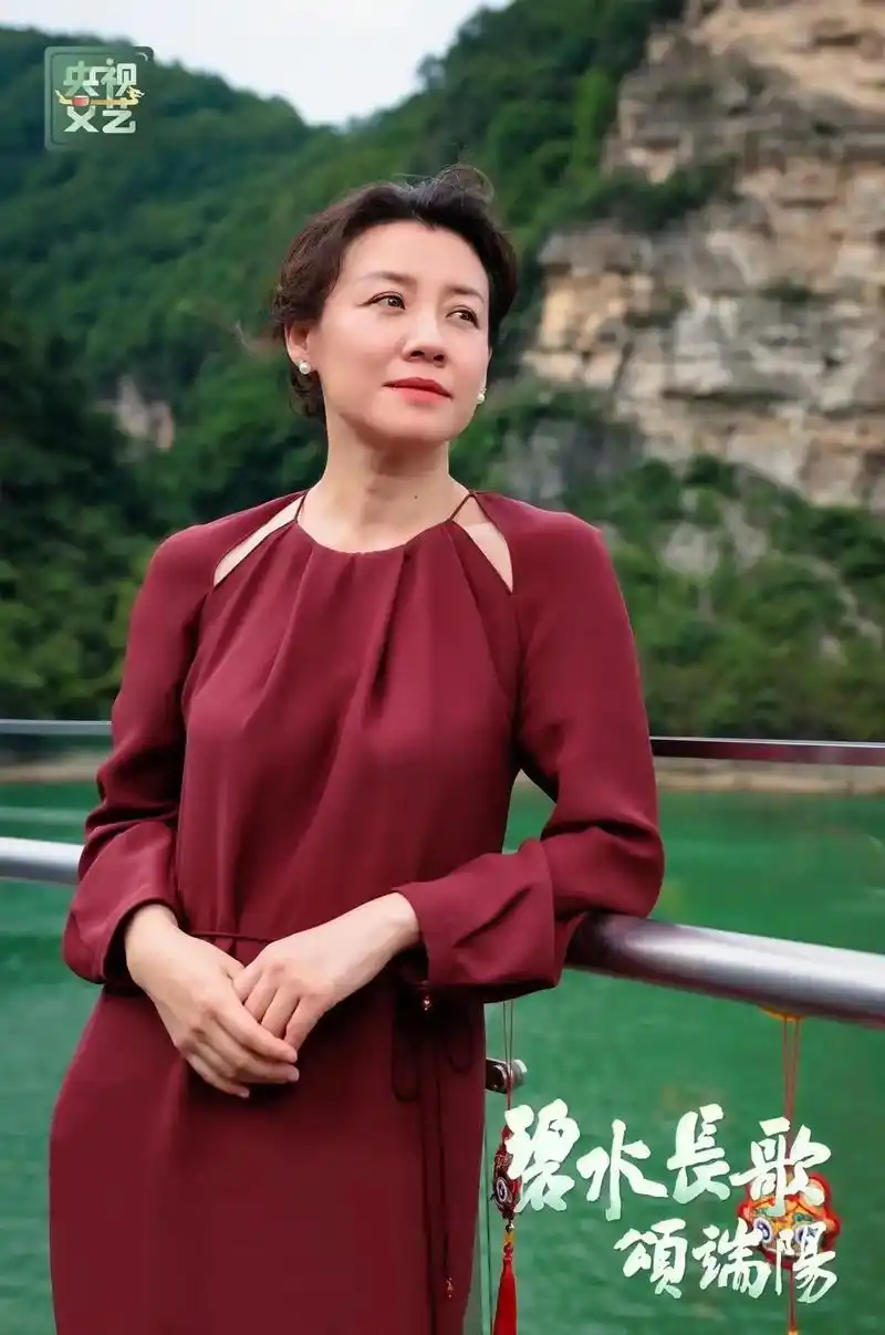 演员刘琳.演员#刘琳 in #giada 2023春夏系列  - 抖音