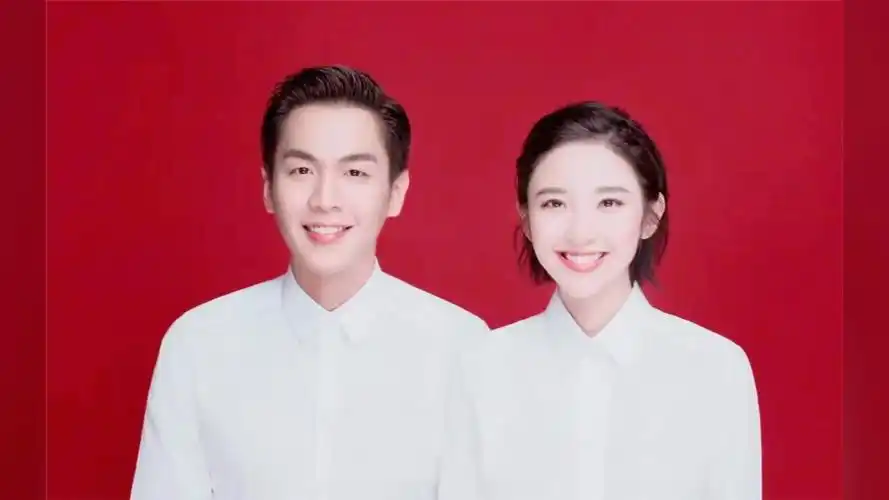 张若昀唐艺昕结婚照