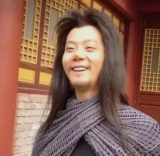 48岁"无人问津"的陈创,再一次让娱乐圈刮目相看