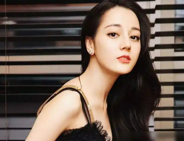 今年中国十大人气明星,年龄最大的仅33岁