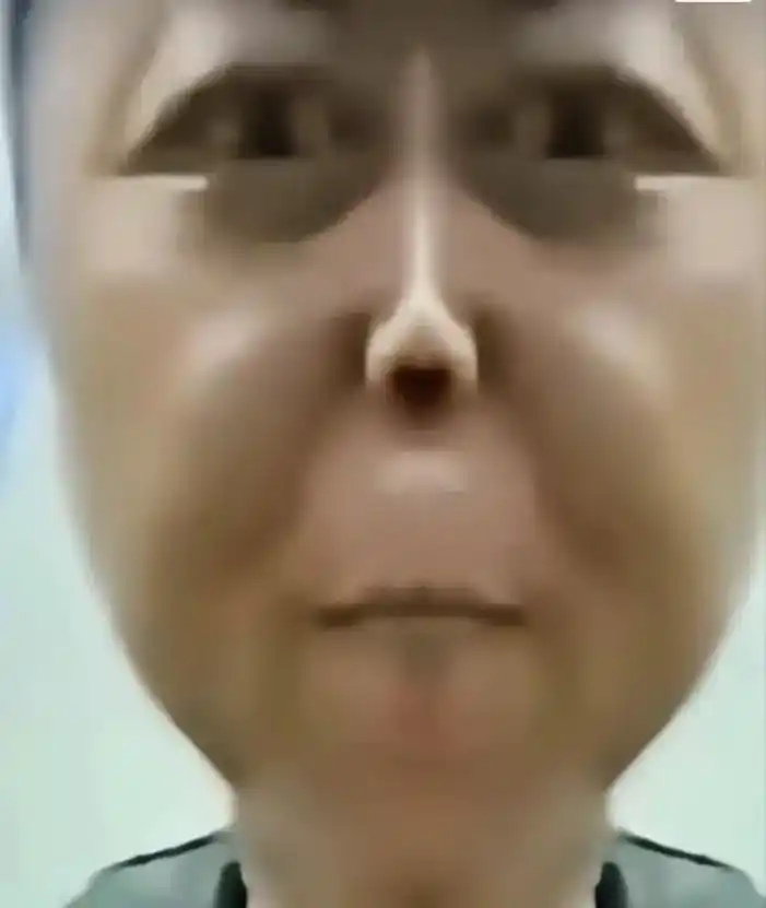 神鹰黑手哥表情包吃饭 - 抖音