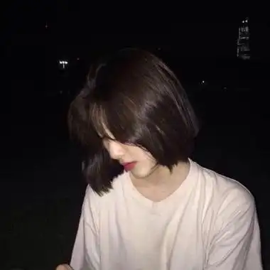 短发头像女生高冷高清短发女生头像高冷气质图片