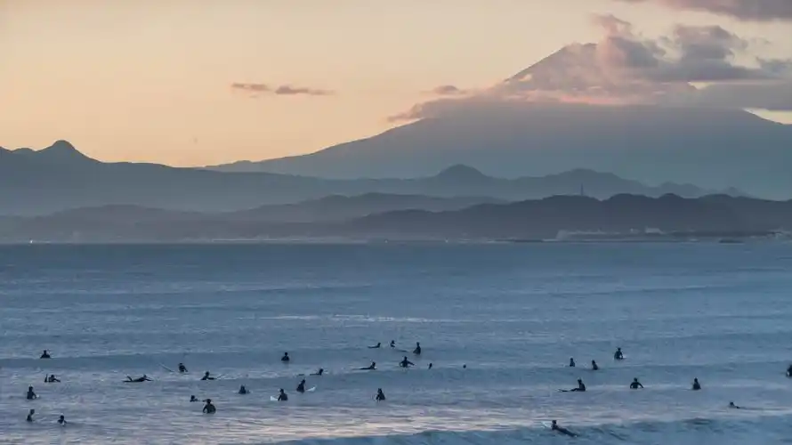 背景图 情感图|我在人间贩卖日落,只为带着温柔去见你