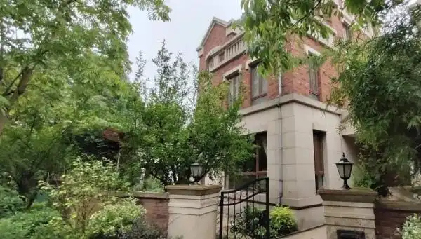 上海宝山区罗泾镇金色宝邸臻藏现房!