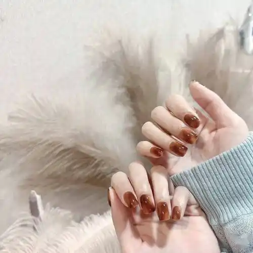 超适合黄皮做的美甲色!太显白了~_气色_留言_什么