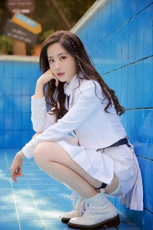 点击看王艺瑾女团舞直拍