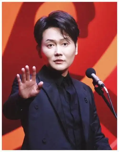 德云社孟鹤堂旅行不忘创作想要给粉丝更多新段子的期待