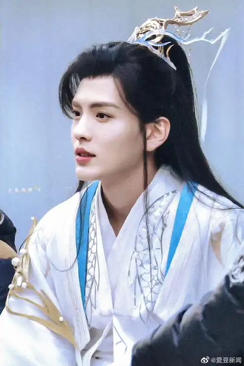 毕雯珺 古装##墨白剧情#墨白今日上线啦,毕雯珺古装多少有点武侠那味