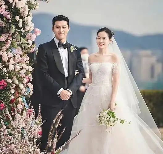 据悉,为了陪伴妻子生产,玄彬特意推迟了新片《哈尔滨》的拍摄.