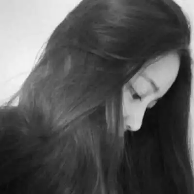 伤感黑白女生头像 绝情冰冷女生悲伤头像