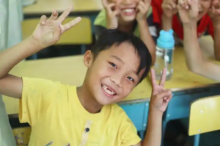 广西支教关爱留守儿童记录孩子最美的笑容守护孩子美好的童年