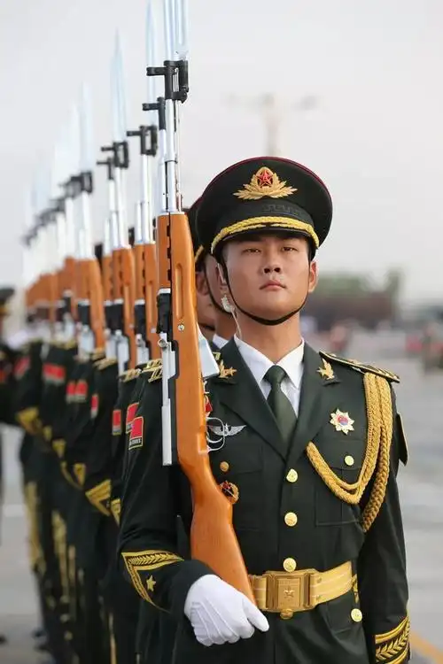 中国军人,守护每一天平安!