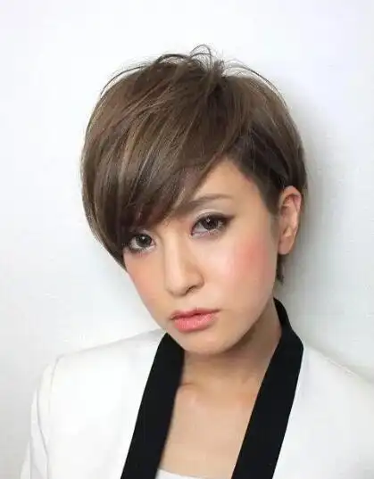 脸大的女孩而且是国字脸的女孩适合什么发型?-好发型