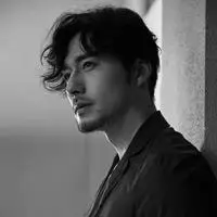 2020最个性微信头像中年男人头像【点击鼠标右键下载】