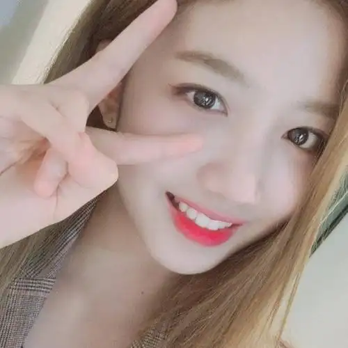 比耶是小狗独特的爱好