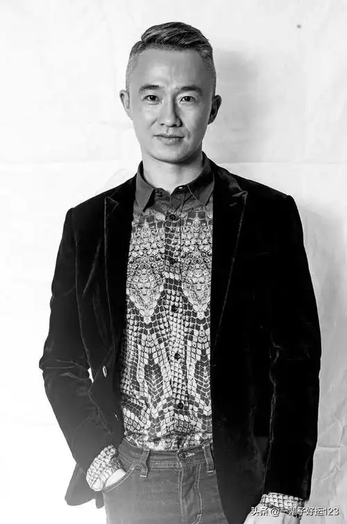 上海电台主持人(上海电视台这些晚会男主持人)(图4)