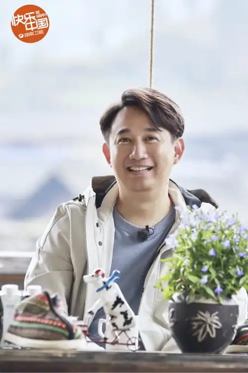 《向往的生活》定档4月26日 黄磊回家待客暖心叮嘱"多吃点"