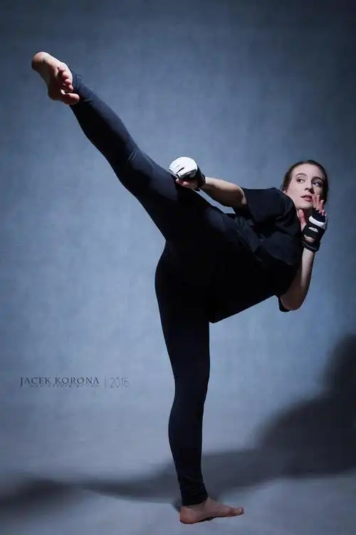 12-30 08:06:42antonina by korona-pl表情动作画牢plus同采自www