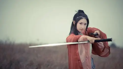 古装舞剑红衣美女壁纸