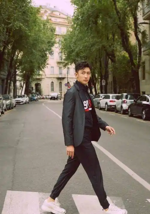 原创黄景瑜被爆黑料粉丝疑惑重重他却依旧圈粉无数