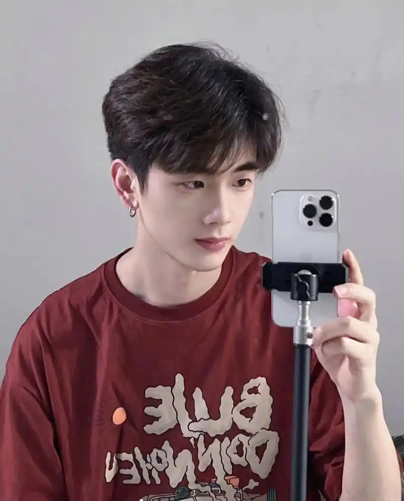 发型不迷路值得拥有979797