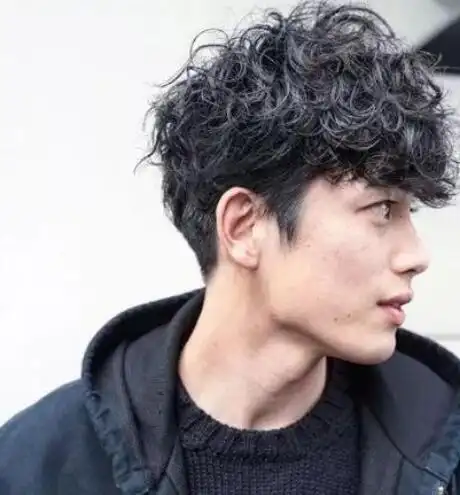 2021最潮男士烫发,烫完以后尽显潮男魅力