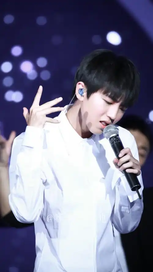 继续往前进,继续走向期待中的未知旅行"@tfboys-王俊凯#tfboys站姐