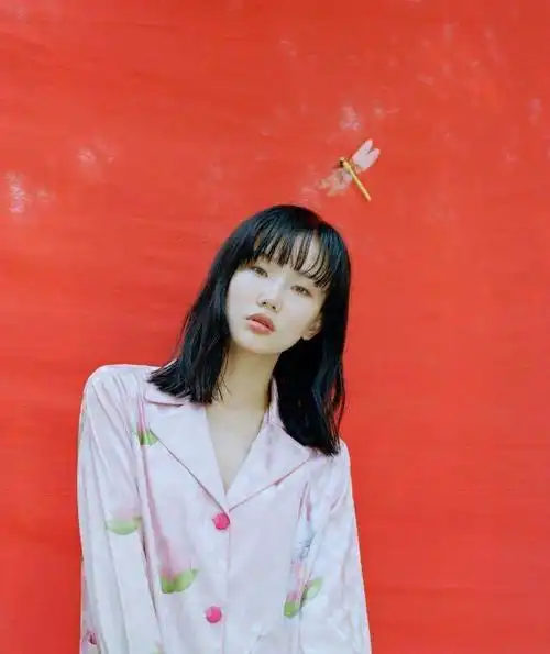 《乘风破浪的姐姐》黄龄观众缘倒数第二,你们是没有听过《嗨歌》?