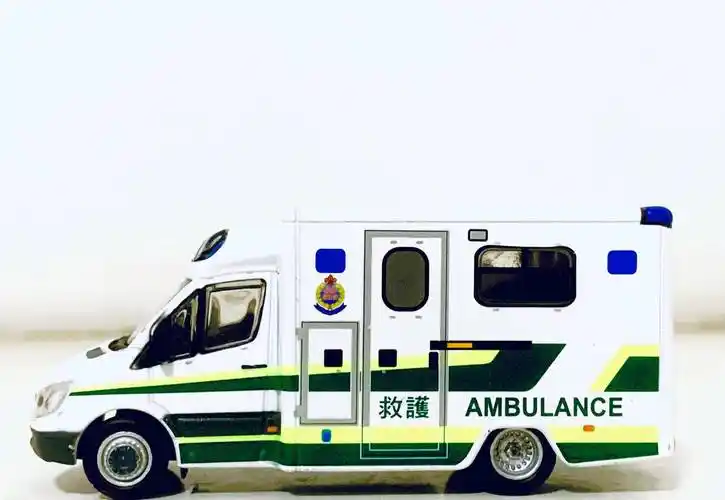 幕后英雄|tlny微影 50奔驰sprinter ll代医疗辅助队救护车_服务_急救