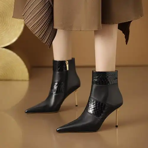 黑色气质高跟鞋女短靴2023秋冬新款尖头细跟拼色时装短筒女靴裸靴