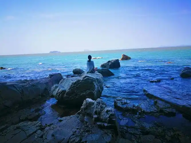 背影照倒映出的孤独灵魂