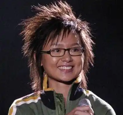 原创35岁周笔畅虽然单身但生活照样过得充实