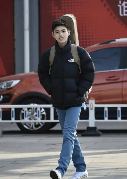 陈飞宇曾经胖到225斤