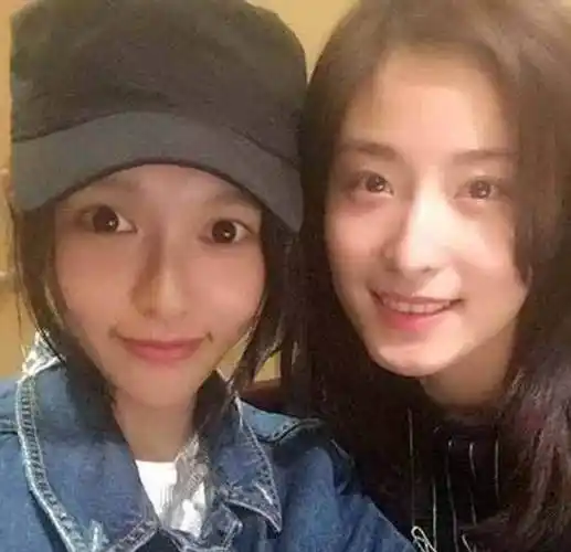 其实徐百卉长得很漂亮,也曾搭档过胡歌演过《大好时光》,还在里面演了