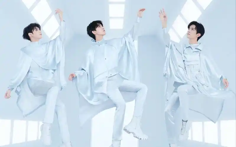 【tfboys】七周年_哔哩哔哩 (゜-゜)つロ 干杯~-bilibili